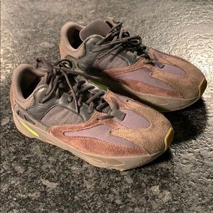 AUTHENTIC Yeezy “MAUVE”
